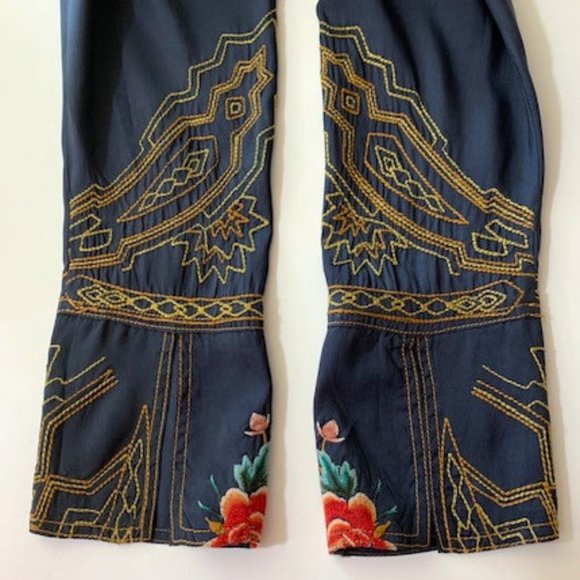 Johnny Was Dark Blue Floral Embroidered Top - Picture 7 of 8